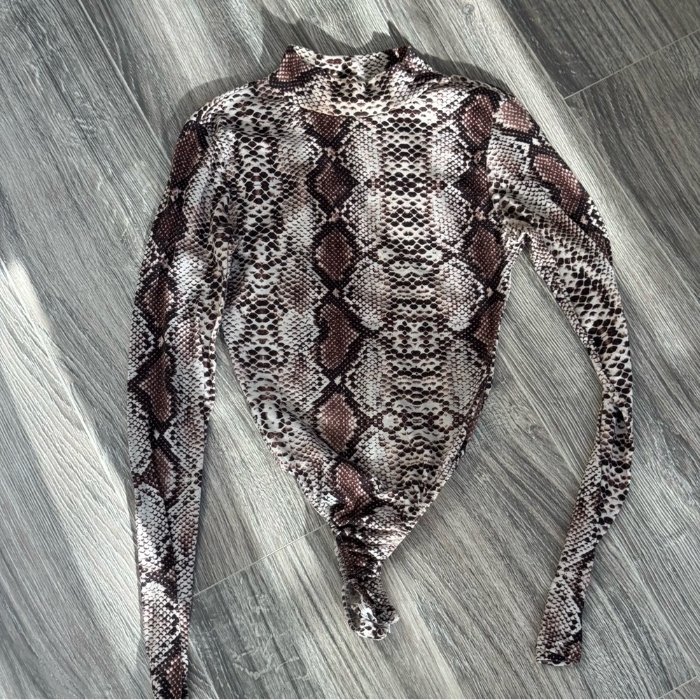 Nasty Gal Brown and Cream Snake Print Bodysuit